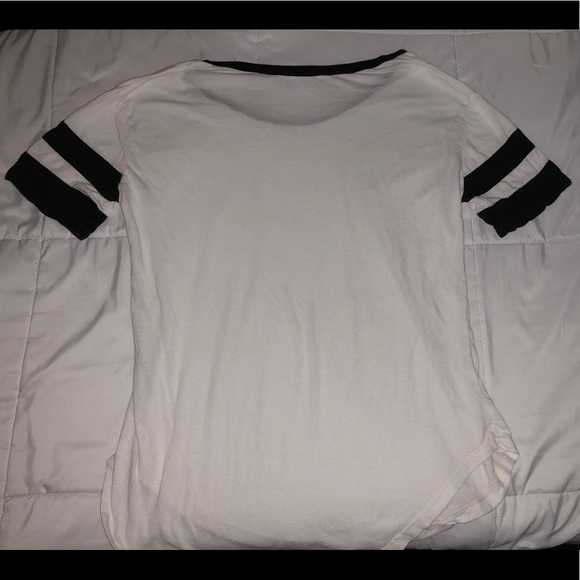 Brandy Melville oversized t shirt - Picture 4 of 5